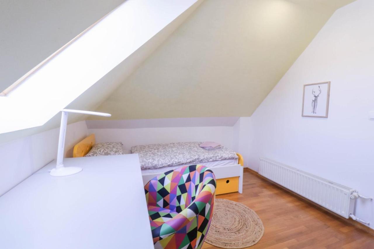 In The Heart Of With Views Apartment *