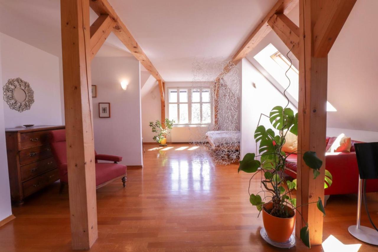 In The Heart Of With Views Apartment *